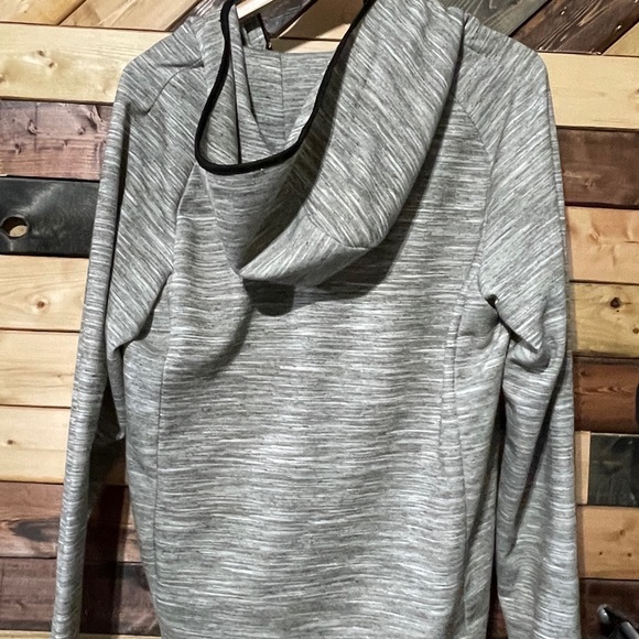 Men’s Size Large Buffalo Hoody. - Picture 3 of 3